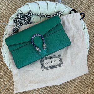 Authentic Gucci DIONYSUS SMALL SHOULDER BAG in DARK GREEN